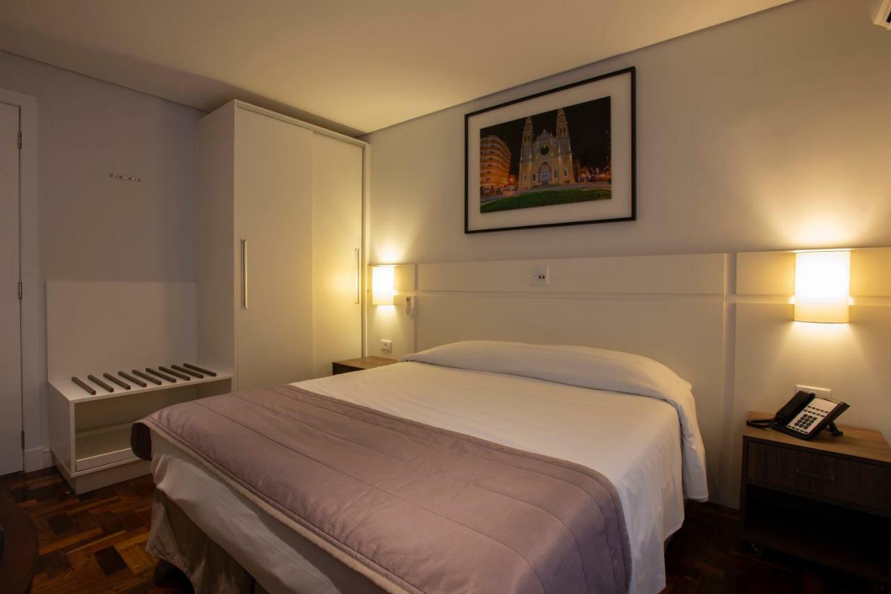Hotel Centro Europeu Curitiba Kültér fotó