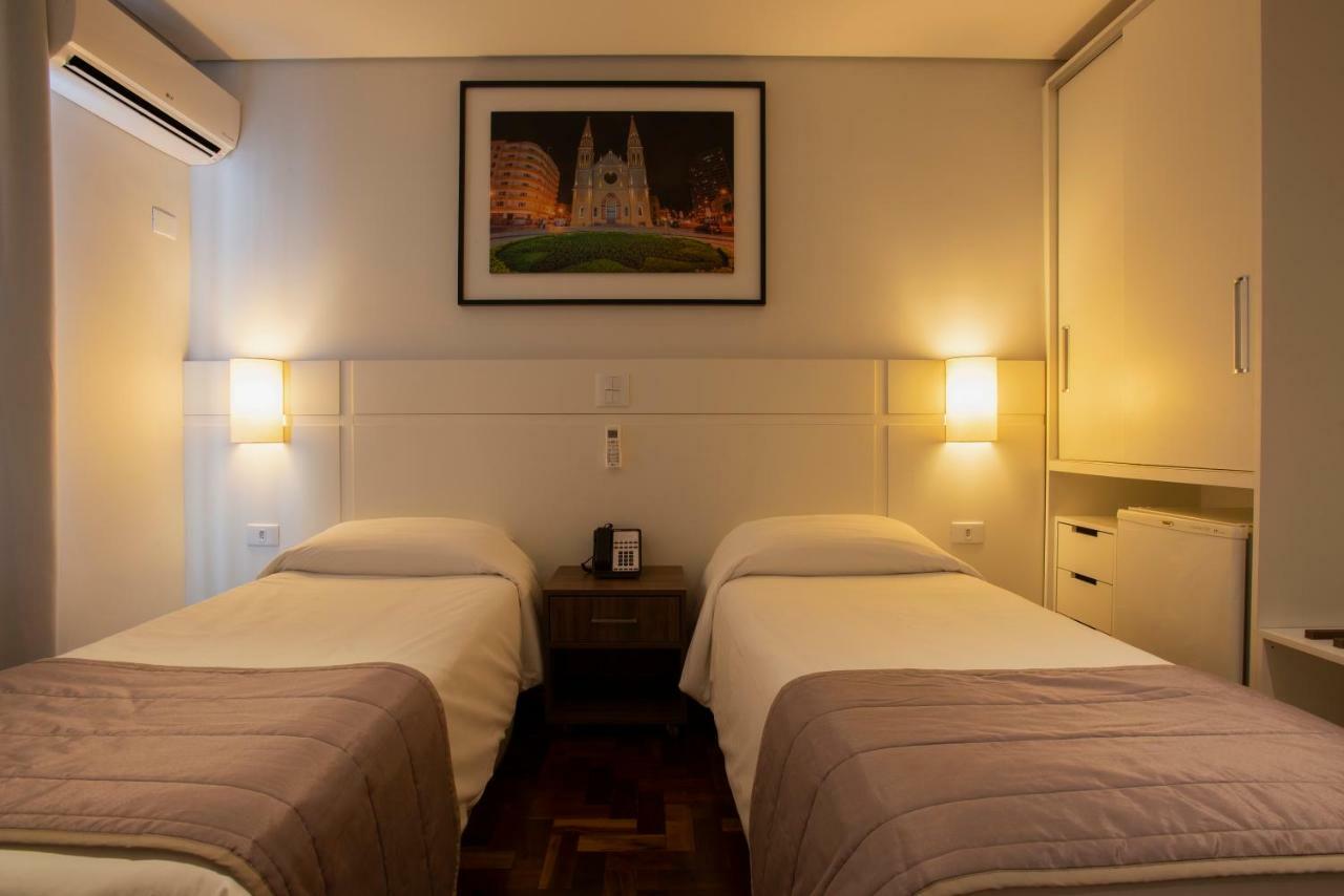 Hotel Centro Europeu Curitiba Kültér fotó
