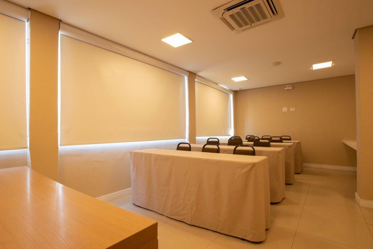 Hotel Centro Europeu Curitiba Kültér fotó