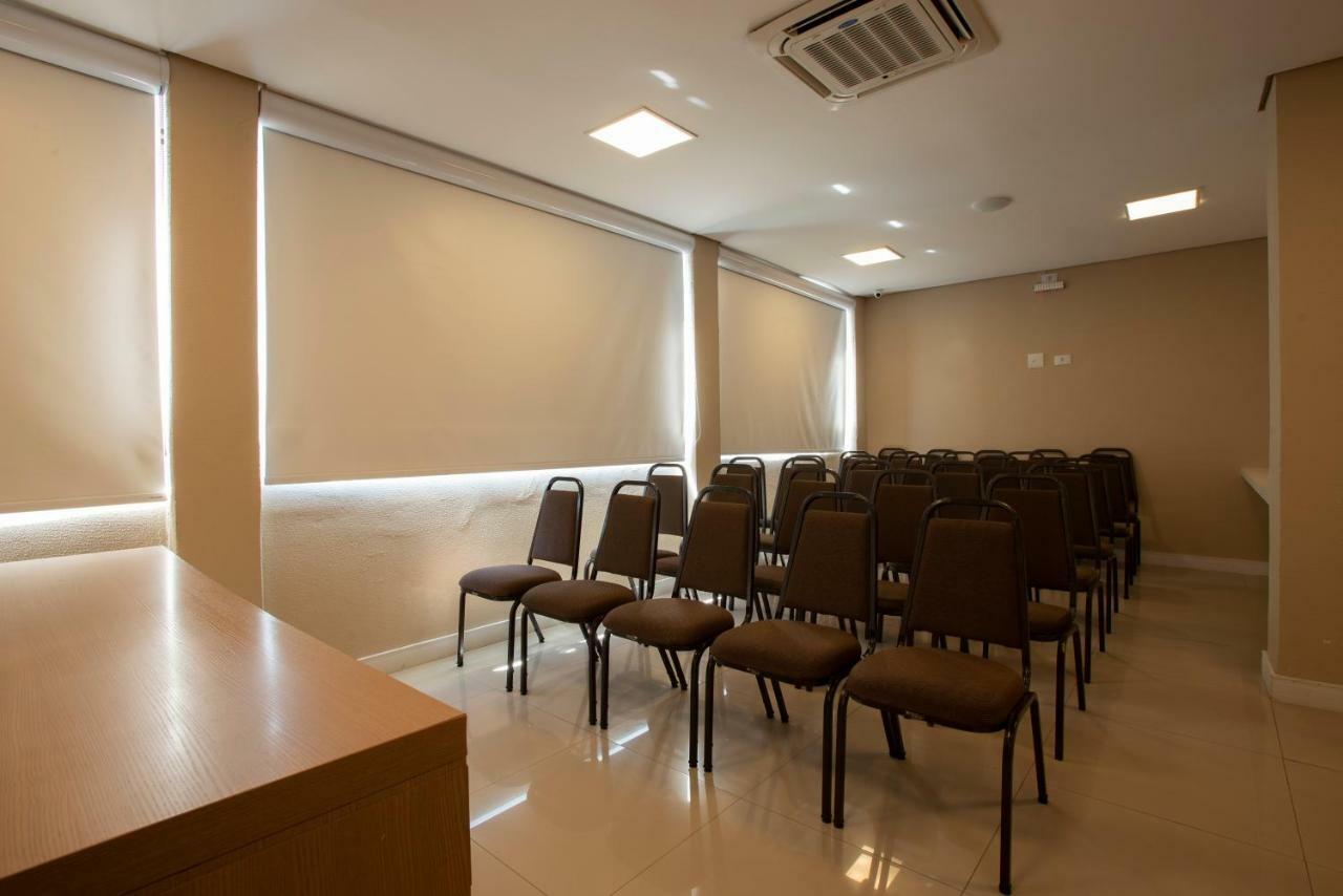 Hotel Centro Europeu Curitiba Kültér fotó